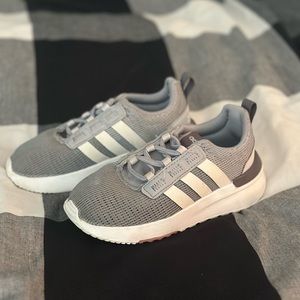 Toddler adidas size 8